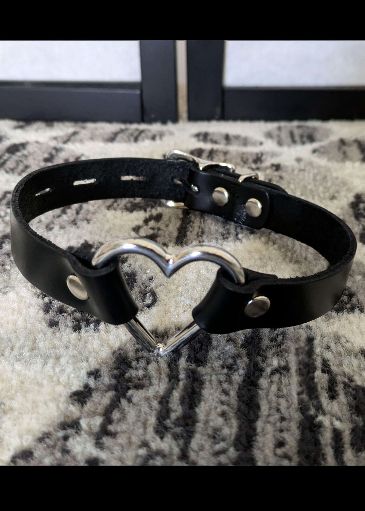 Black Leather Heart Collar