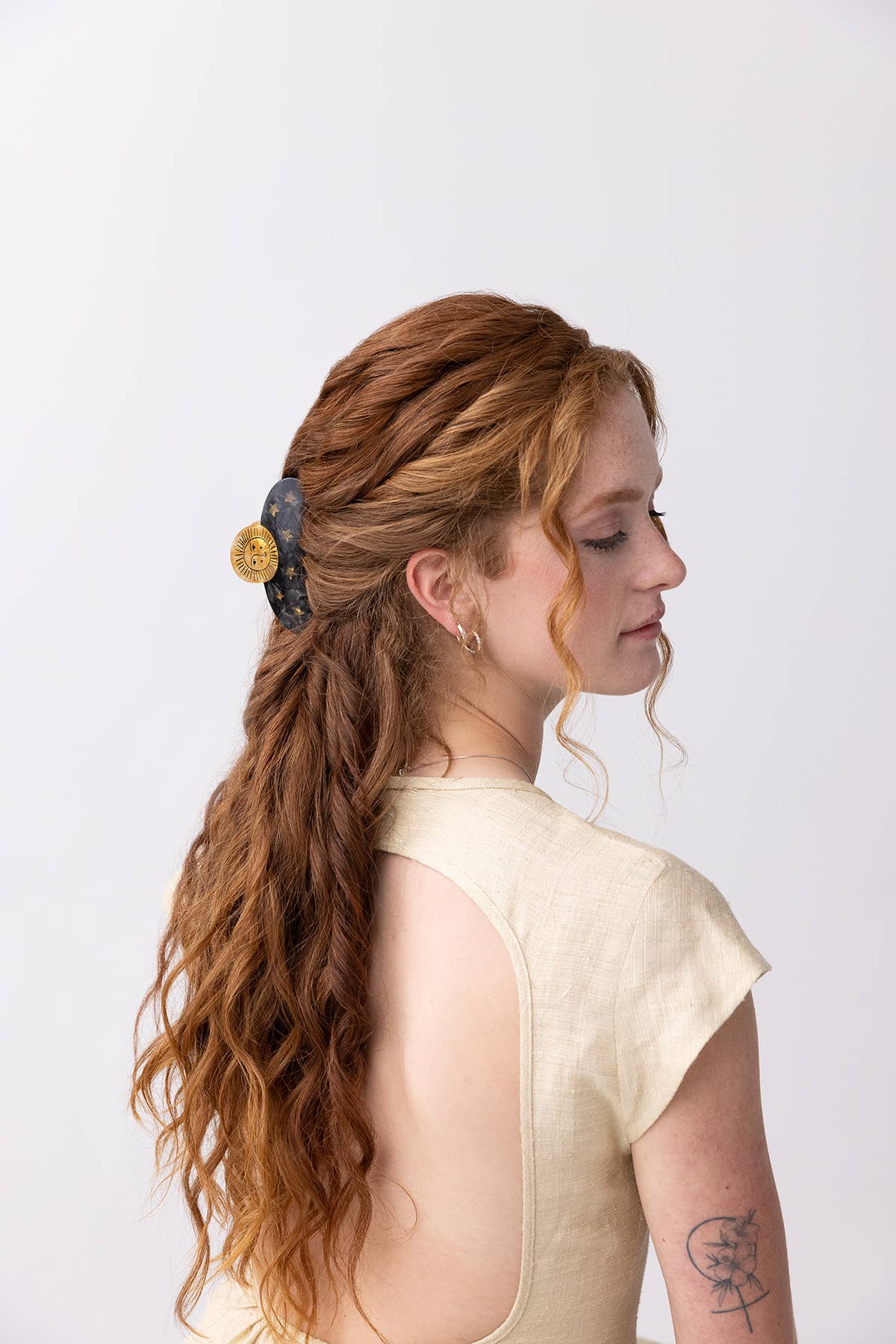 [Winona Irene] Sun and Stars Hair Claw Clip