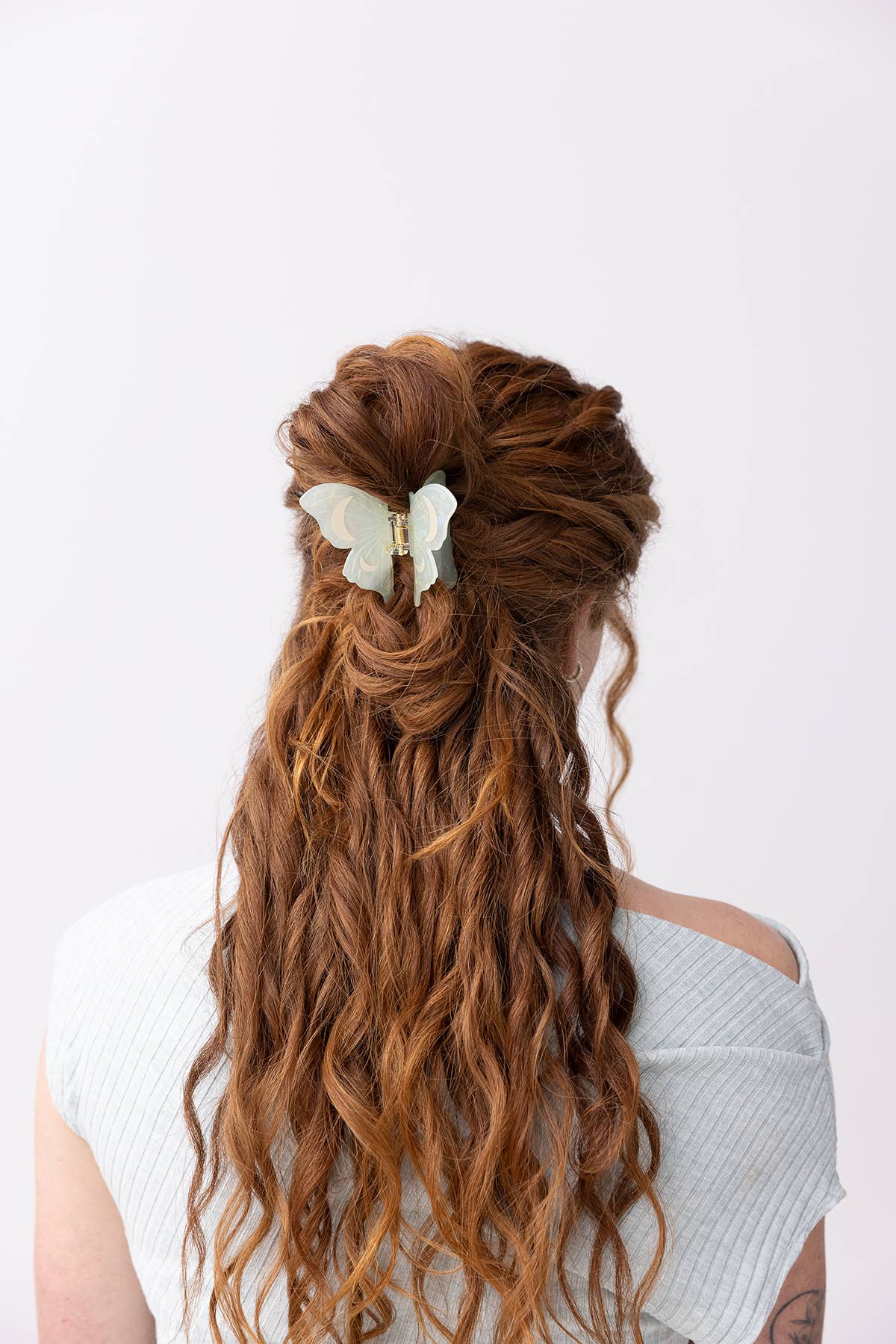 [Winona Irene] Luna Moth Hair Claw Clip