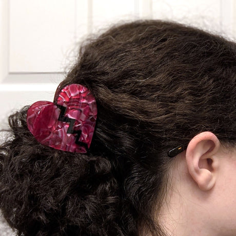 [Winona Irene] Broken Heart Hair Claw Clip