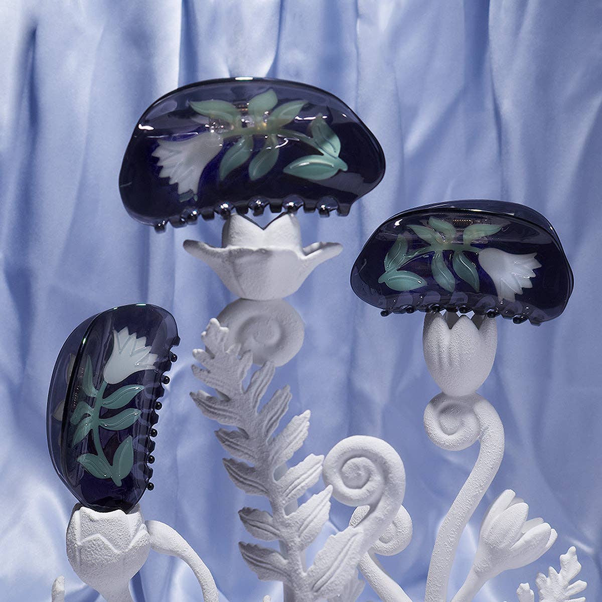 [Winona Irene] Belladonna Hair Claw Clip