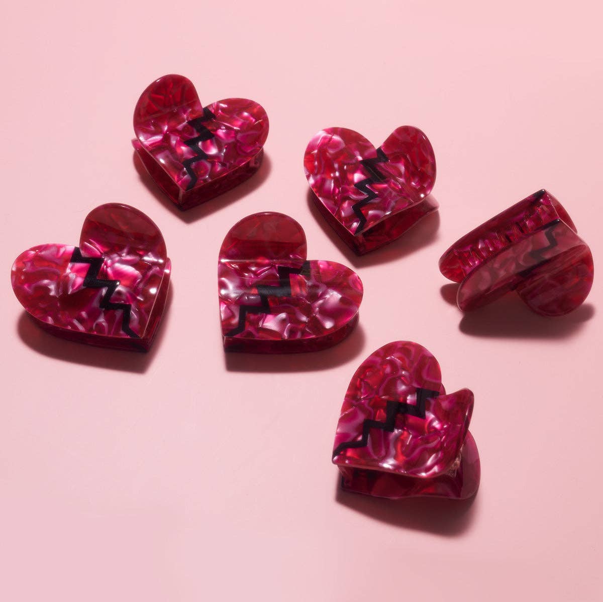 [Winona Irene] Broken Heart Hair Claw Clip